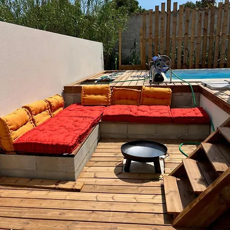 Maison Contemporaine Proche De La Villa *